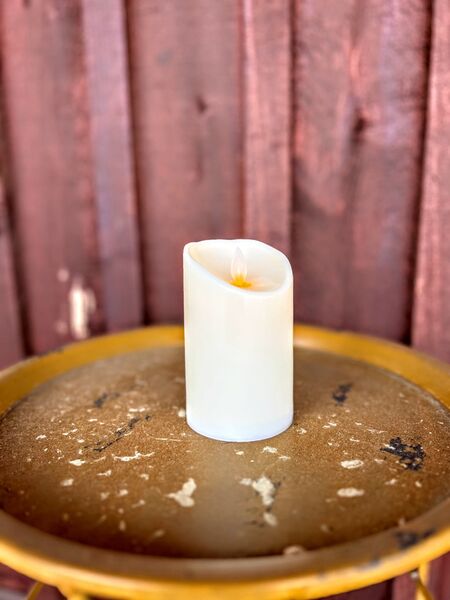 LED Pillar Candles — 5" (32) · 4" (8)