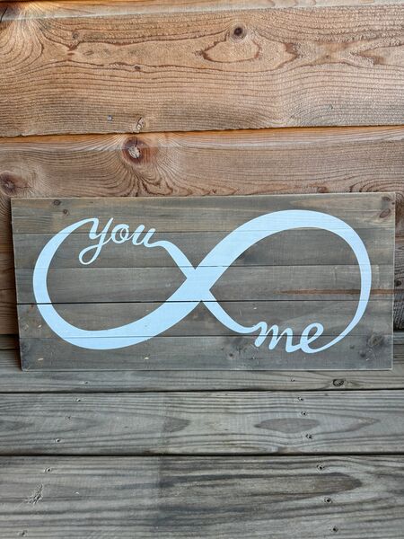 Love / Infinity LED — 1 available