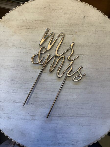 Mr & Mrs Cake Topper
